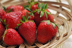 pinot-noir-aromas-include-strawberry