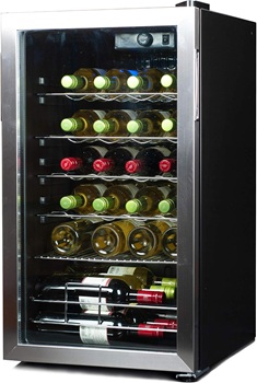 BLACK-DECKER-26-Bottle-wine-fridge-with-interior-light